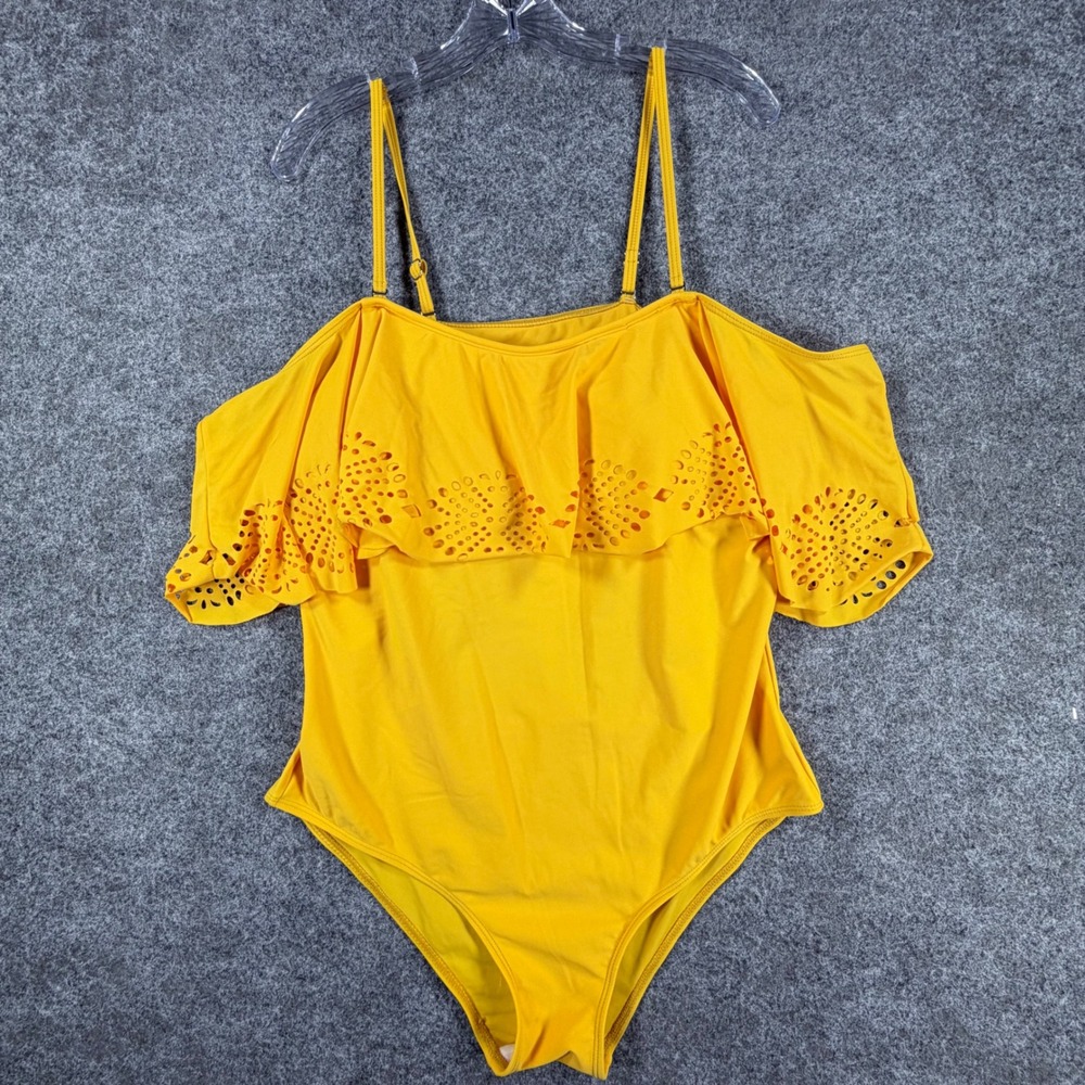 Chic Soul Off Shoulder Womens One Piece Swimsuit Size 1XL Yellow Eyelet Ruffle